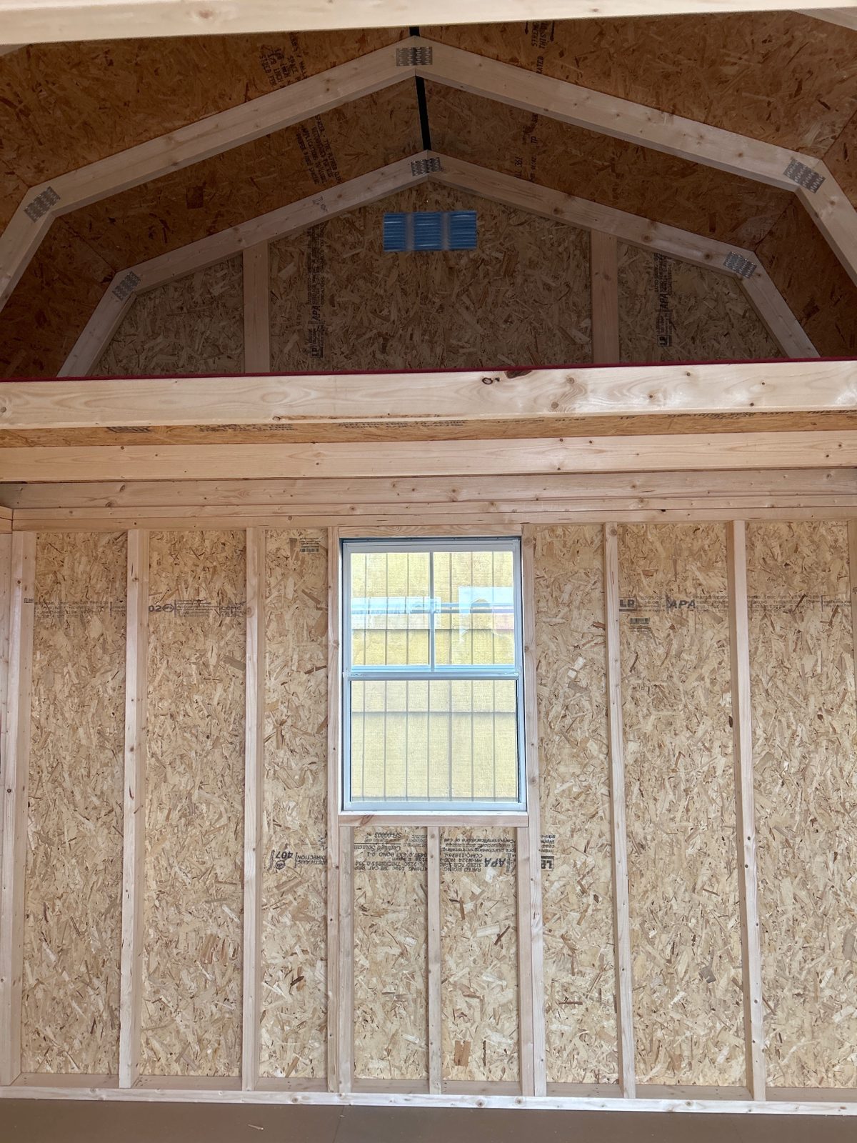 Lofted Barn - 10x12 interior