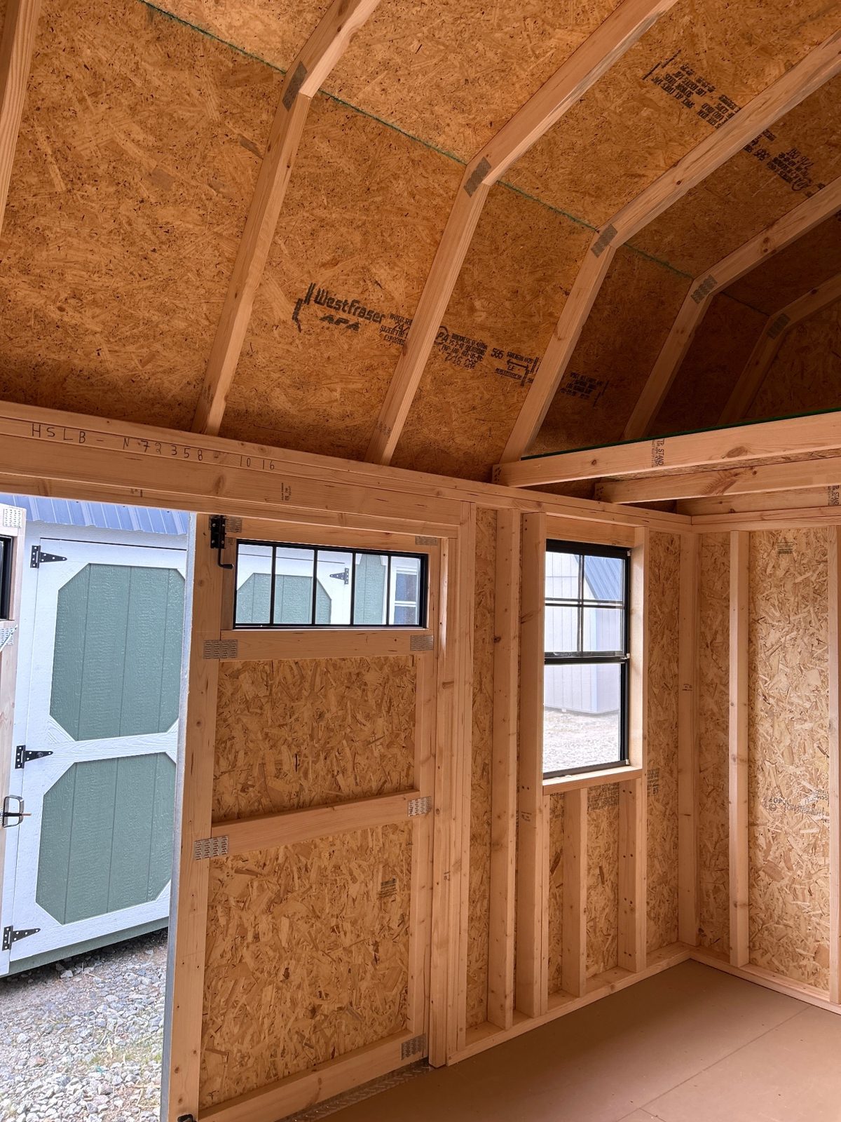 Lofted Barn - 10x16 interior