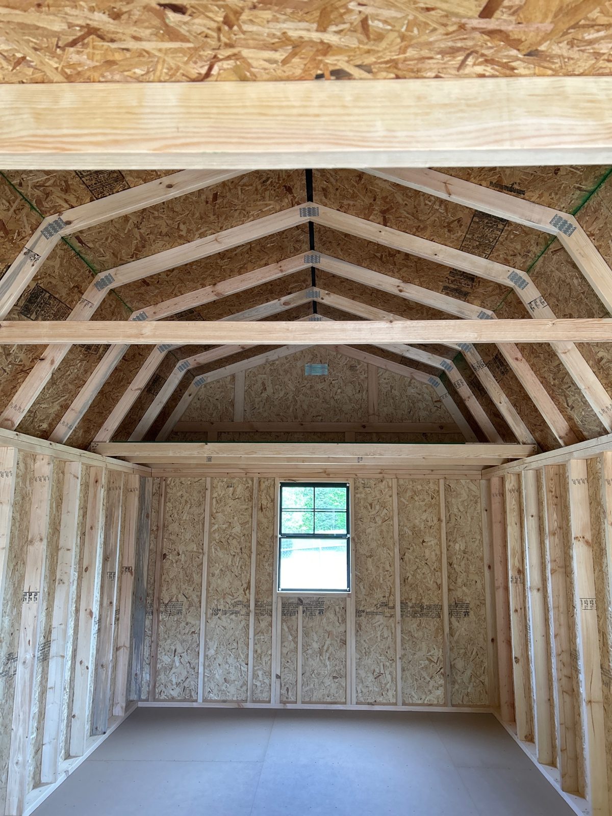 Lofted Barn - 10x20 interior