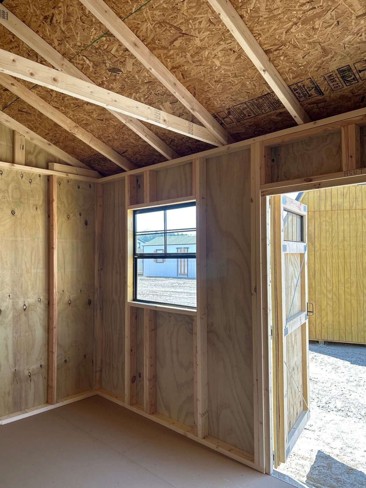 Utility - 10x20 interior